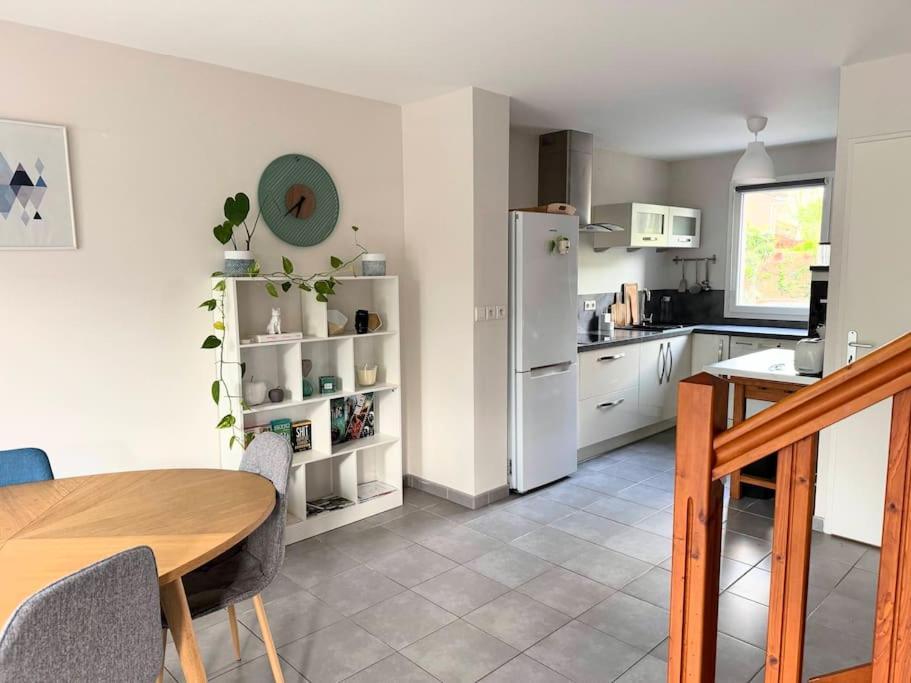 Maison Calme Avec Jardin Proche De Toulouse Eksteriør billede